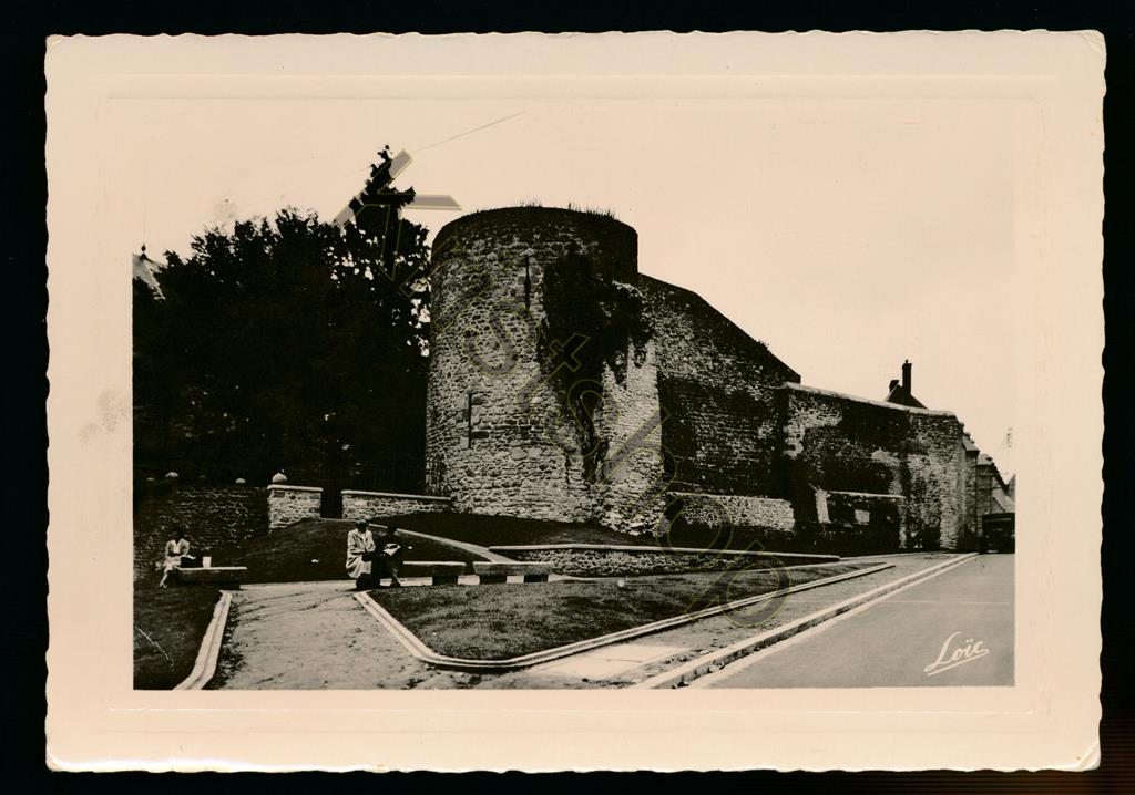 KRST005-4471_0.jpg Avranches - Le Square et la Vieille Tour [005-4471