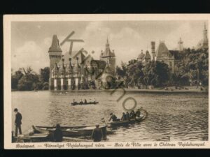 Budapest - Bois de Ville avec le Château Vajdahunyad [005-4608