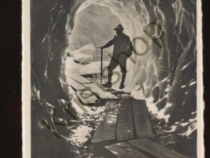 Eisgrotte im Rhonegletscher mit Führer [005-5050