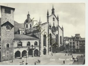 Como - Piazza del Duomo [005-5424