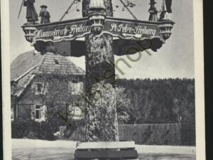 Handgeschnitzter Wegweiser in der Umgebung Freiburgs [005-6228