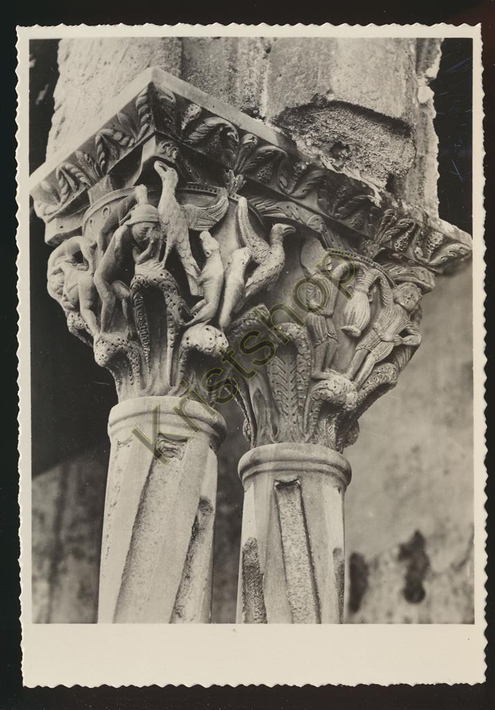 KRST005-6266_0.jpg Monreale - Capitello nel Cortile [005-6266