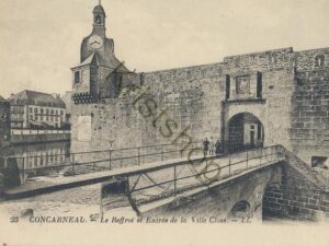 Concarneau - Le Belfroi et Entrée de la Ville Close [005-6780