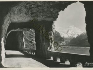 Axenstrasse mit Bristenstock [006-2634