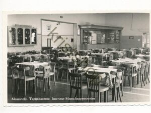Maastricht - Tapijnkazerne - Interieur Manschappencantine [006-3784