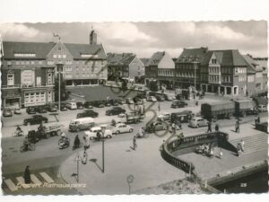 Emden - Rathausplatz [006-3790