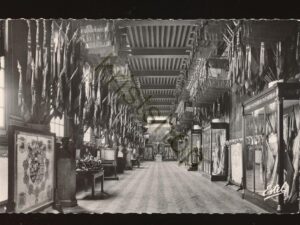 Paris - Les Invalides - La Salle des Drapeaux [006-4592