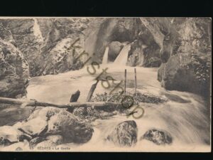 Gédres - La grotte [006-4622