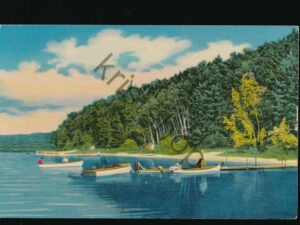 USA unknown river with boats [006-4640