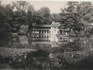 Versailles - Hameau de la reine [006-7103