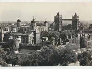 The Tower and Tower Bridge [006-7260