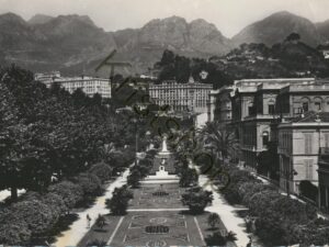Menton - Vue générale des Jardins  [KRST007-0010