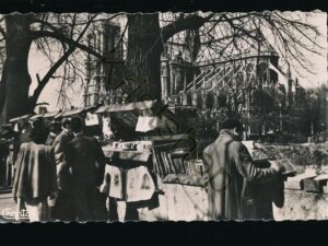 Paris - Flânerie sur les Quais  [KRST007-1833