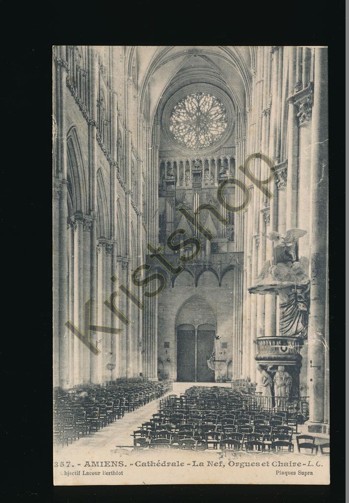 KRST007-1974_0.jpg Amiens - Cathédrale - La Nef - Orques et Chaire [KRST007-1974