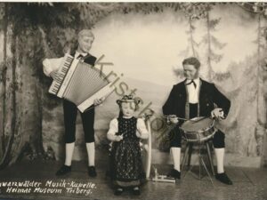 Schwarzwälder Musik-Kapelle - Triberg [KRST007-3744