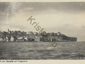 Blick vom Dampfer auf Helgoland [KRST007-4027