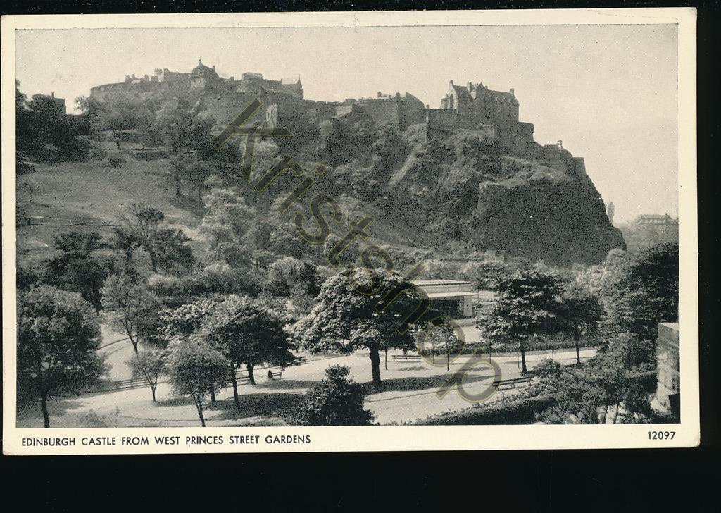 KRST007-5019_0.jpg Edinburgh Castle from West Princess Street Gardens [KRST007-5019