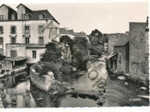 Pont-Aven - Un bord de l'Aven [KRST007-5256
