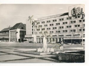 Neubrandenburg - Hotel Vier Tore am Karl-Marx-Platz [KRST007-6154