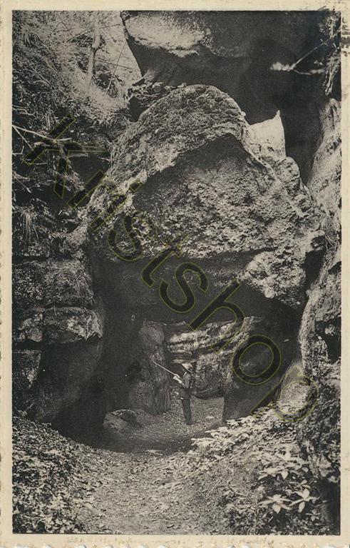 KRST007-7061_0.jpg Petite suisse Luxembourgeoise - Entrée de la Kohischeuer [KRST007-7061