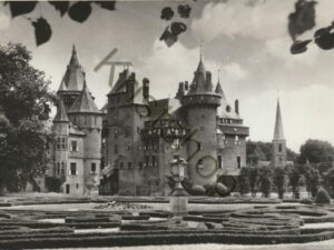 Kasteel - de Haar -  Haarzuilens - Gezien vanuit de palmentuin  [KRST007-7878