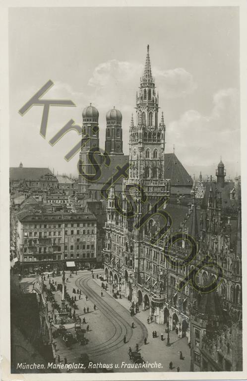 KRST007-7944_0.jpg München - Marienplatz - Rathaus u. Frauenkirche [KRST007-7944