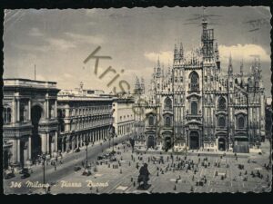 Milano - Piazza Duomo [KRST008-1453