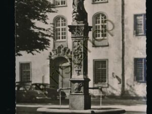 Ettlingen -Narren-Brunnen [KRST008-2006