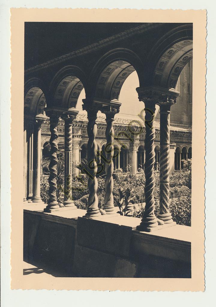 KRST008-2151_0.jpg SPaola - Chiostro nella Basilica [KRST008-2151
