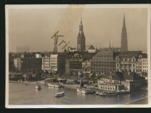 Hamburg - Jungfernstieg und Türme der Stadt [KRST008-2291
