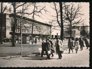 Hannover - Ausstellungshallen auf dem Messegelände [KRST008-2330