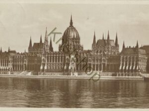 Budapest [KRST008-3231