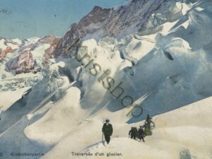 Traversee d'un glacier [KRST008-3249