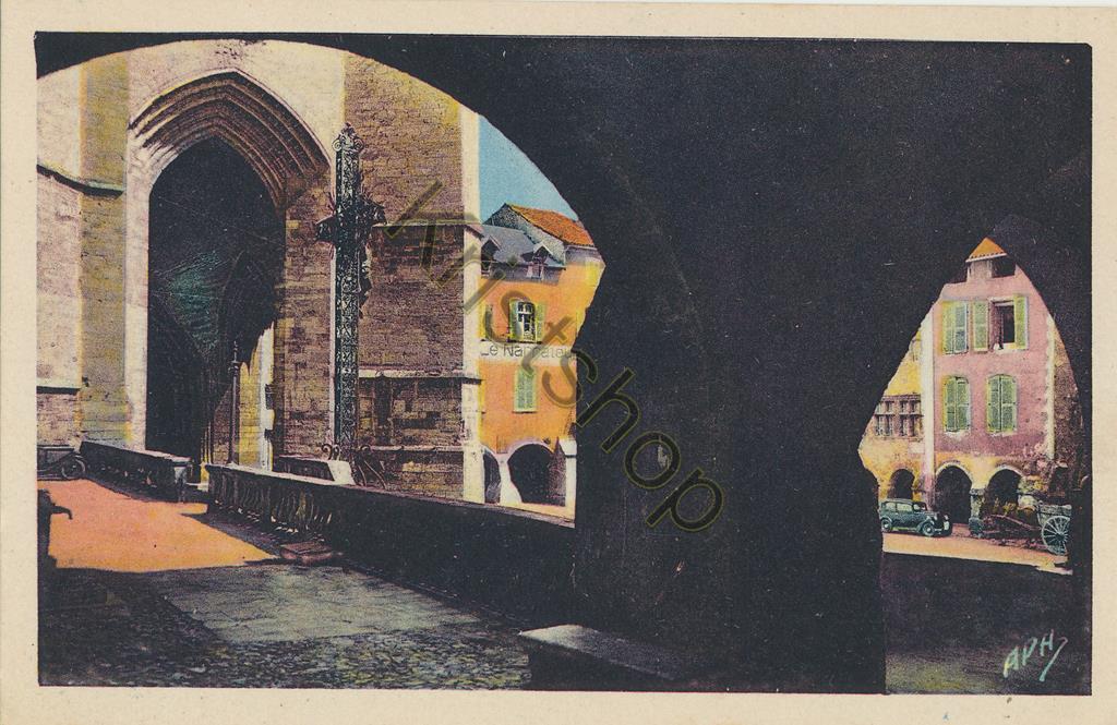 KRST008-3327_0.jpg Villefranche-de-Rouergue - Les Arcades [KRST008-3327