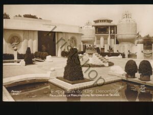Exposition des Aerts Decoralitfs - Pavillon de la Manufacture Nationale de Servres [KRST008-3625