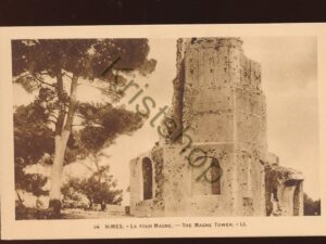Nimes - La tour Magne [KRST008-3690