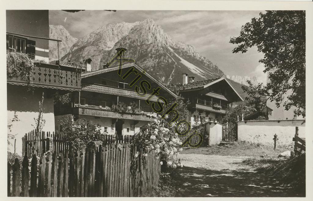 KRST008-4298_0.jpg Scheffau - Dorfpartie mit Treffauer Kaiser [KRST008-4298