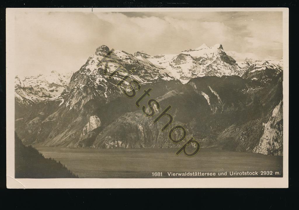 KRST008-5101_0.jpg Vierwaldstättersee und Uriotstock [KRST008-5101