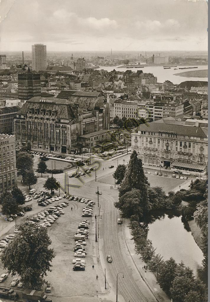 KRST008-6116_0.jpg Düsseldorf - Blick auf vCorneliusplatz und Hafen [KRST008-6116