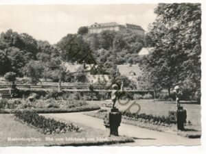 Blankenburg - Blick vom Schloßpark zum Schloß [KRST008-6402