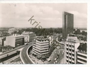 Düsseldorf - Neue Hochstraße mit Thyssenhaus [KRST008-6539