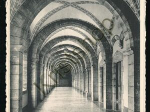 Abbaye de Maredsous -CloÃ®tre Est [KRST008-7149