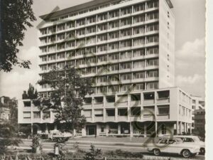 Giessen - Behörden-Hochhaus [KRST008-7470