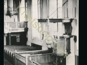 Joure - interieur N.H.Kerk [004-0347
