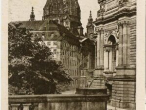 Dresden - Blick v.d. Brühl'schen Terrasse auf die Knstakademie [KRST009-1807