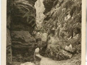 Deutsche Heimatbilder - Felsentor im Uttewaldergrund [KRST009-1887