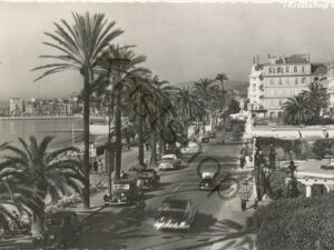 Cannes - La Promenade de la Croisette [KRST009-2054