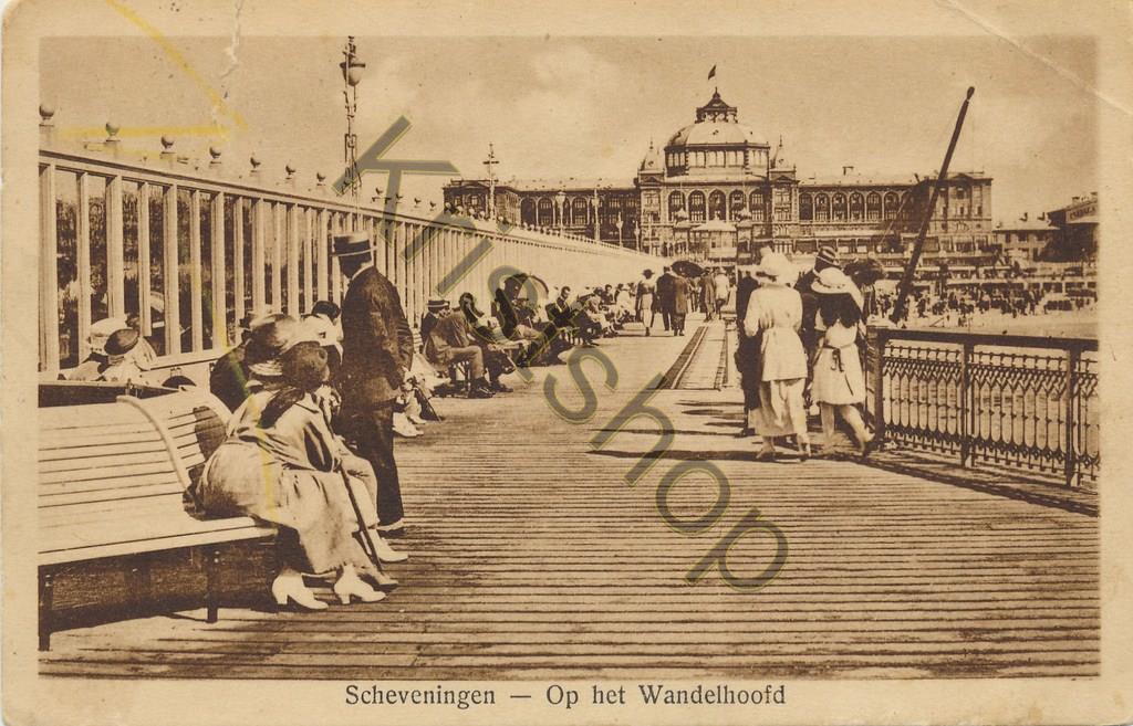 KRST009-4820_0.jpg Scheveningen - Op het Wandelhoofd [009-4820