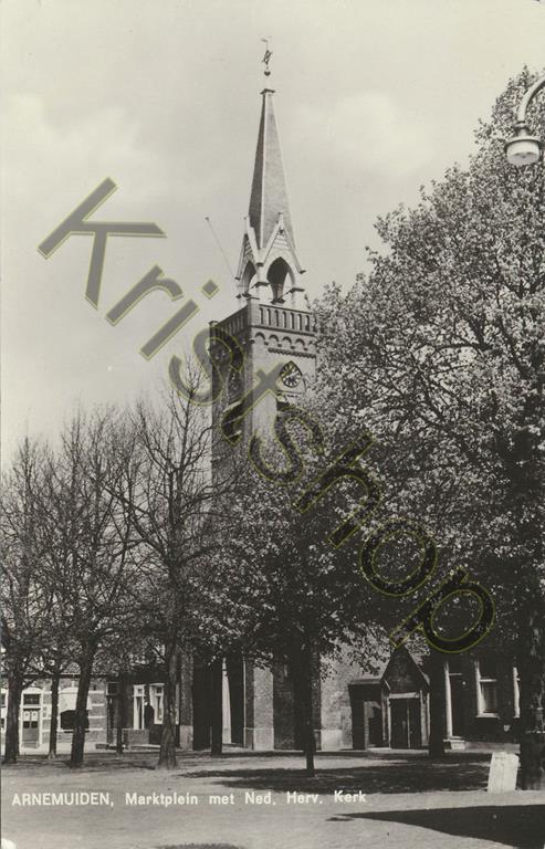KRST009-5073_0.jpg Arnemuiden - Marktplein met Ned. Herv. Kerk [009-5073