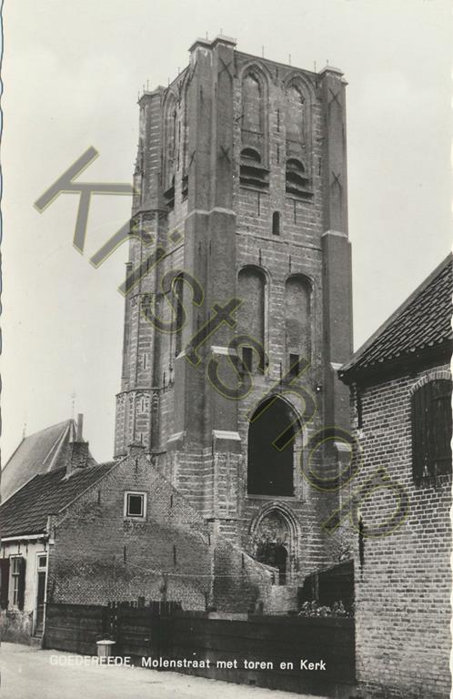 KRST009-5095_0.jpg Goedereede - Molenstraat met toren en Kerk [009-5095